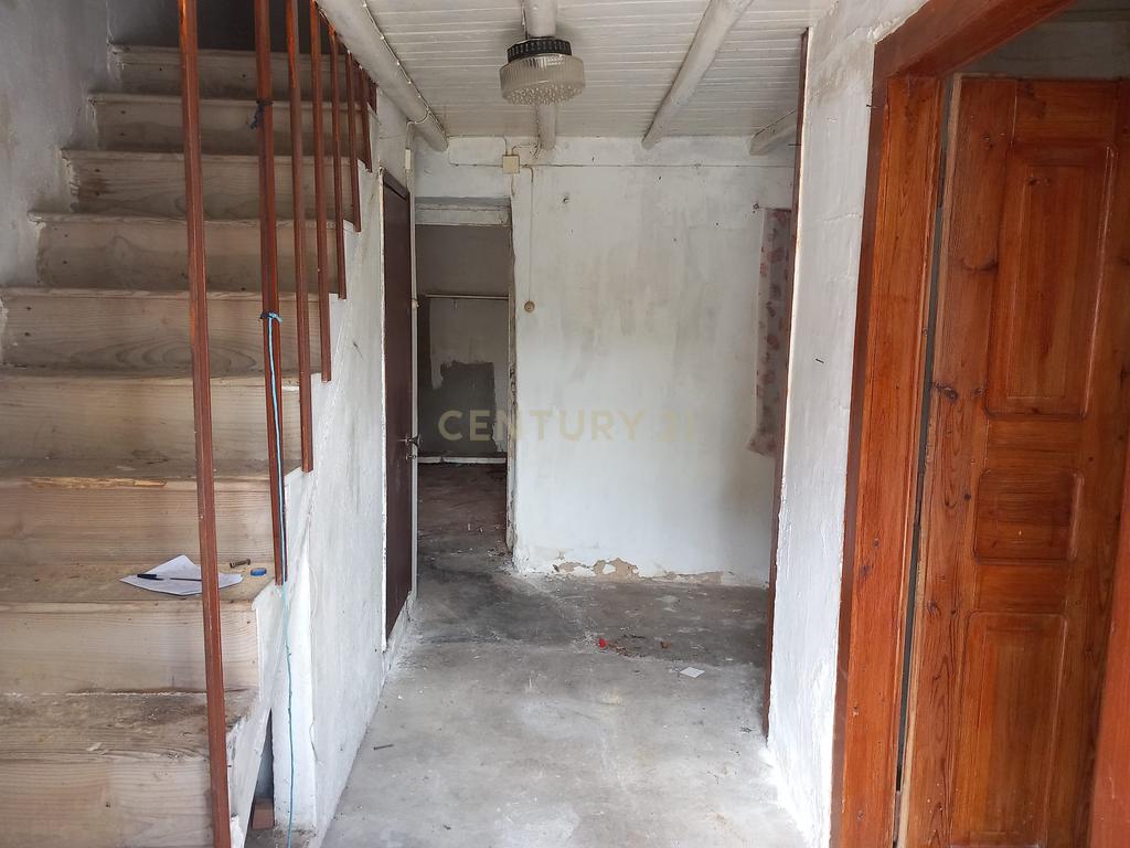 Moradia em Cebolais de Baixo, Castelo Branco - Image 2