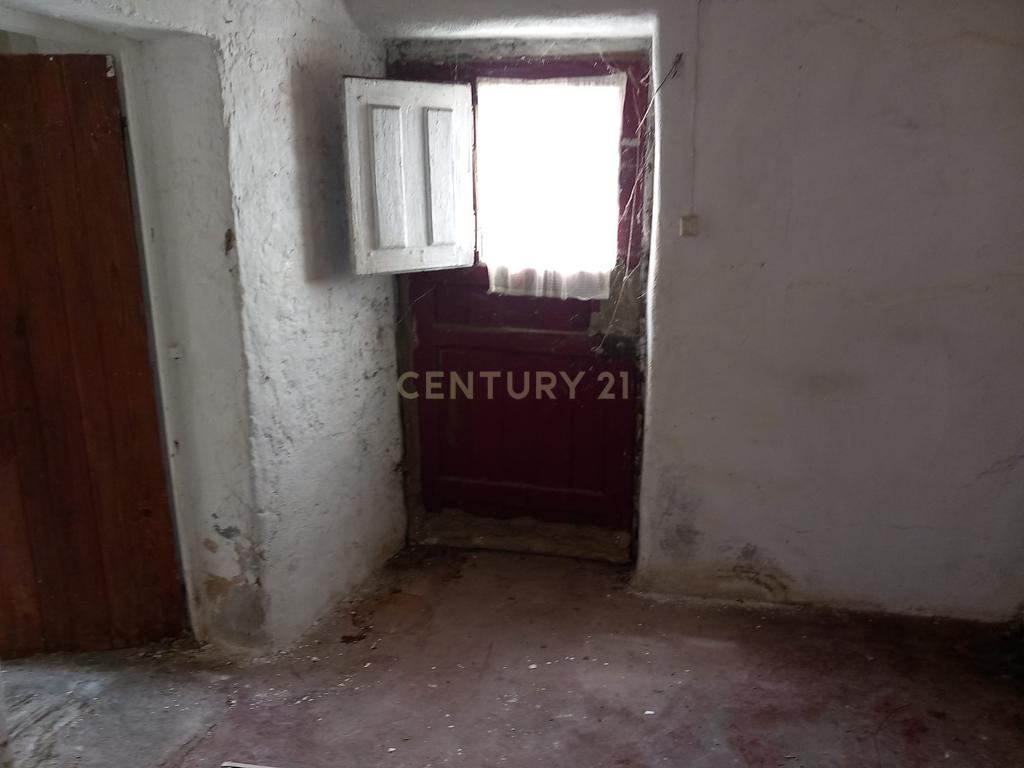 Moradia em Cebolais de Baixo, Castelo Branco - Image 6
