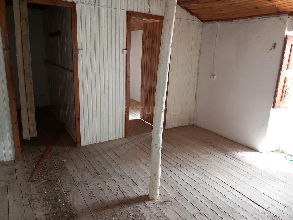 Moradia em Cebolais de Baixo, Castelo Branco - Image 3