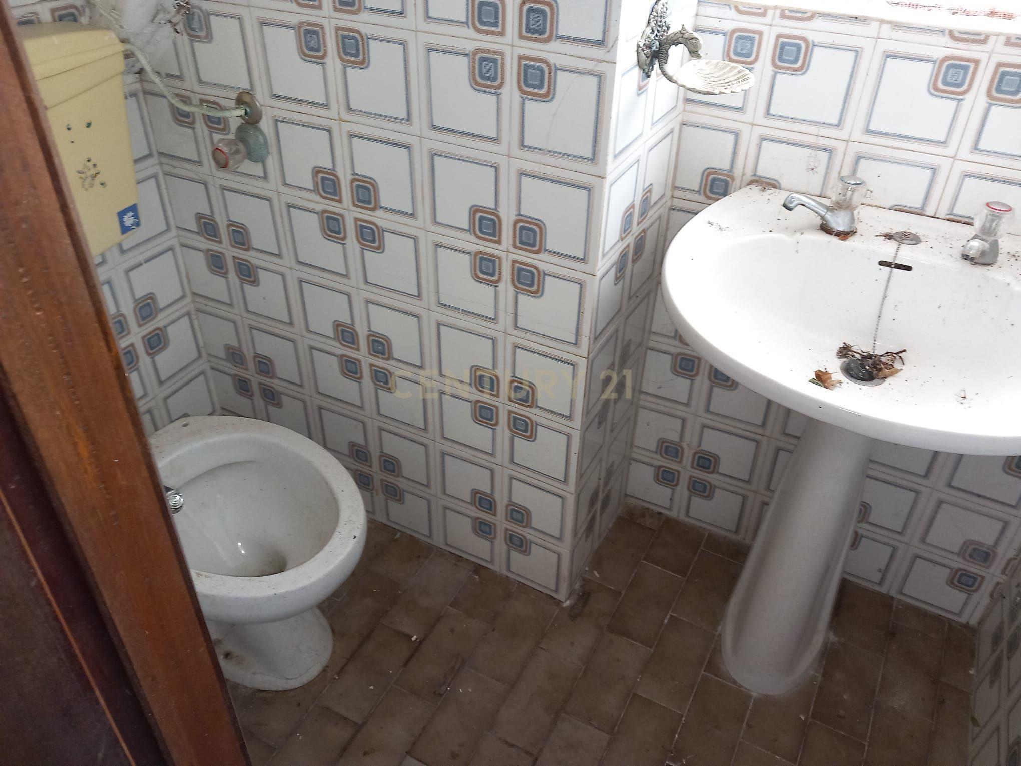 Moradia em Cebolais de Baixo, Castelo Branco - Image 9