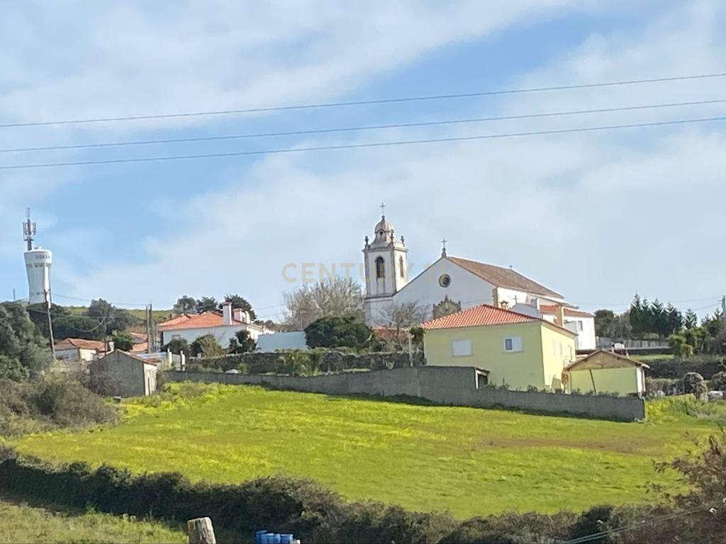 Terreno para venda em Santo Quintino - Image 1