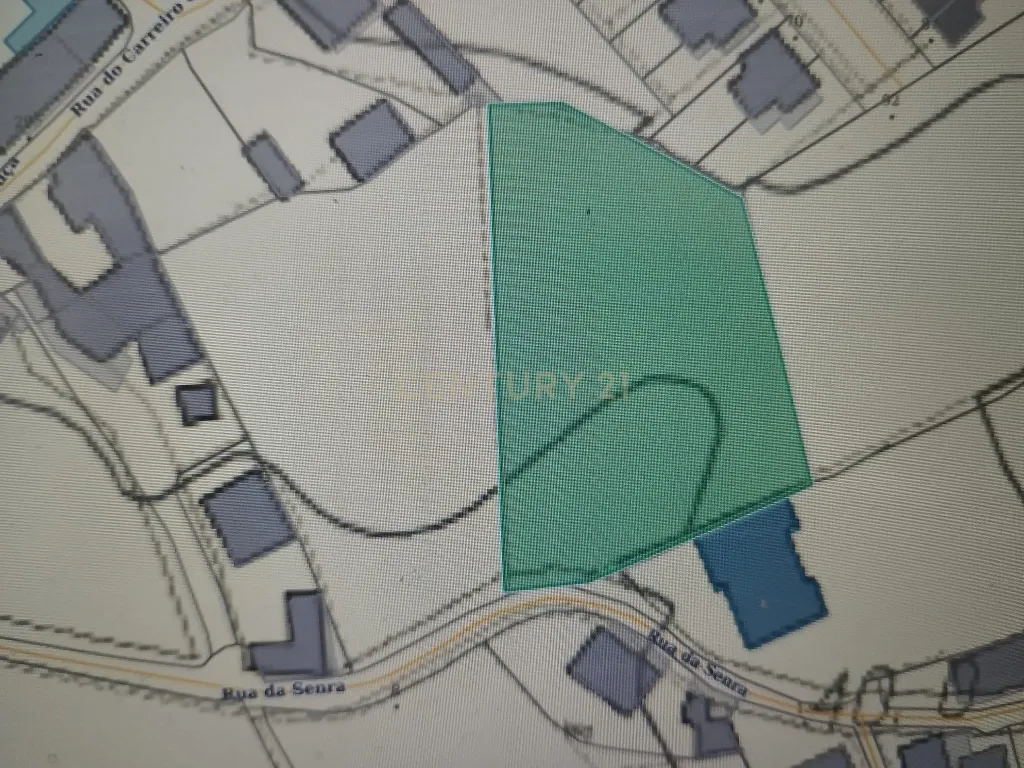 Terreno Urbano em Braga - Oportunidade Única de Construção - Image 7