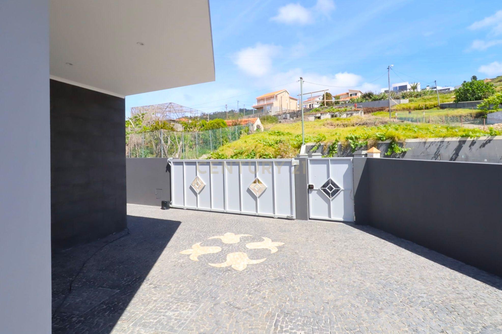 Moradia T3 - Estreito da Calheta - Calheta - Image 13