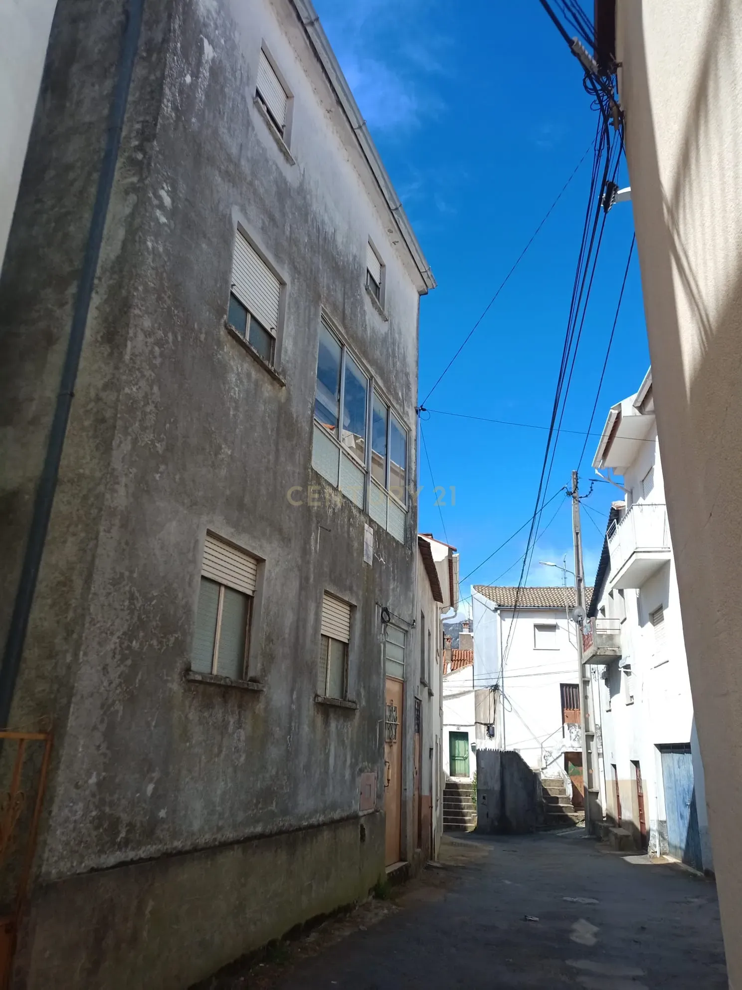 Moradia T3 para reconstrução em Verdelhos, Covilhã - Image 4