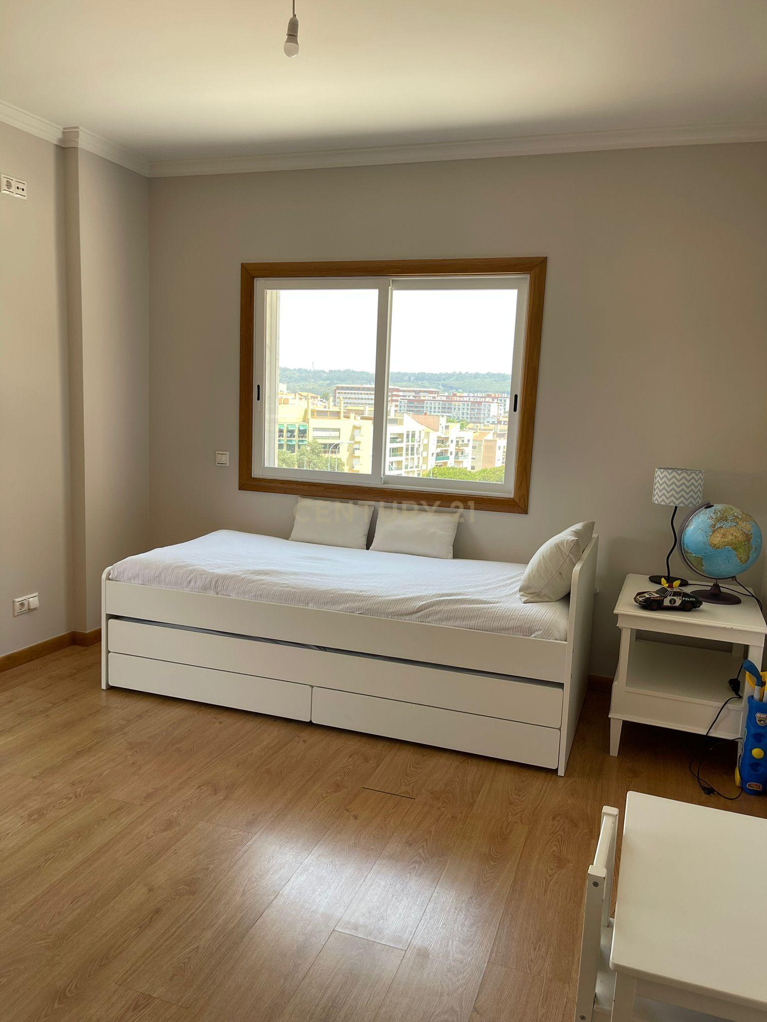 Fotografia 11 de Apartamento T2 mobilado em Nova Carnaxide