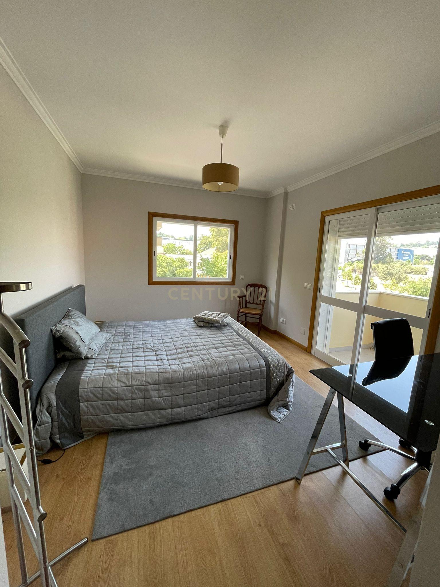 Fotografia 7 de Apartamento T2 mobilado em Nova Carnaxide