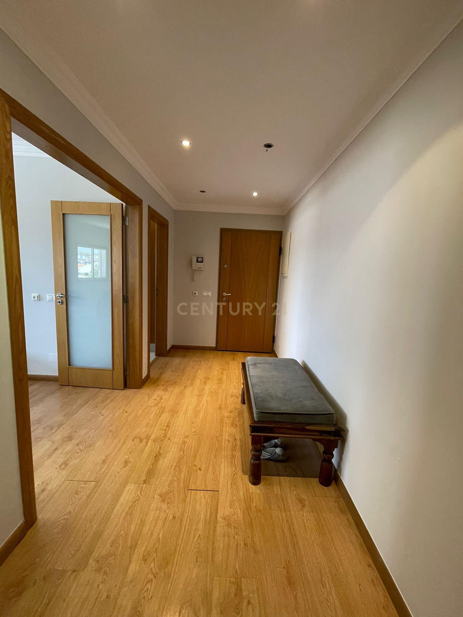 Fotografia 3 de Apartamento T2 mobilado em Nova Carnaxide