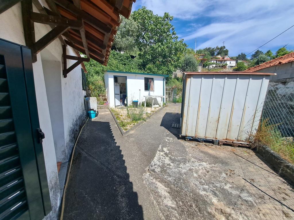 MORADIA TERREA T2 - SANTA MARINHA DO ZÊZERE EM BAIÃO - Image 17