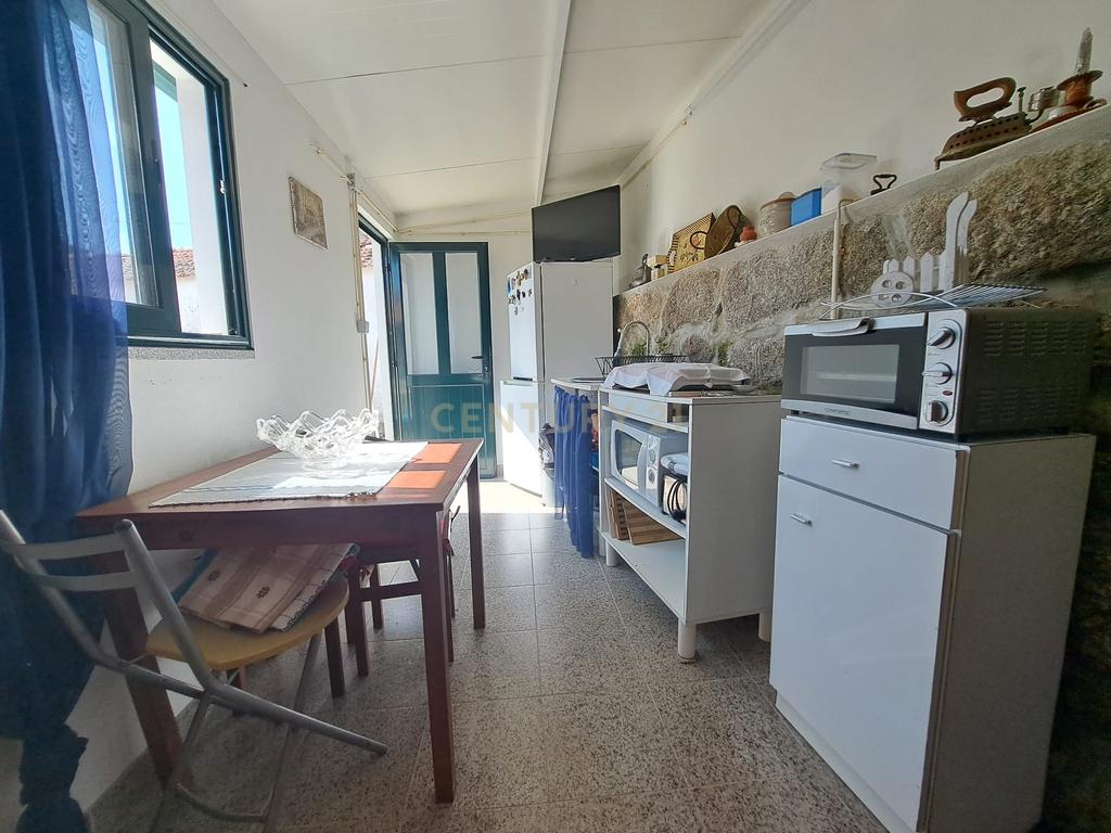 MORADIA TERREA T2 - SANTA MARINHA DO ZÊZERE EM BAIÃO - Image 3