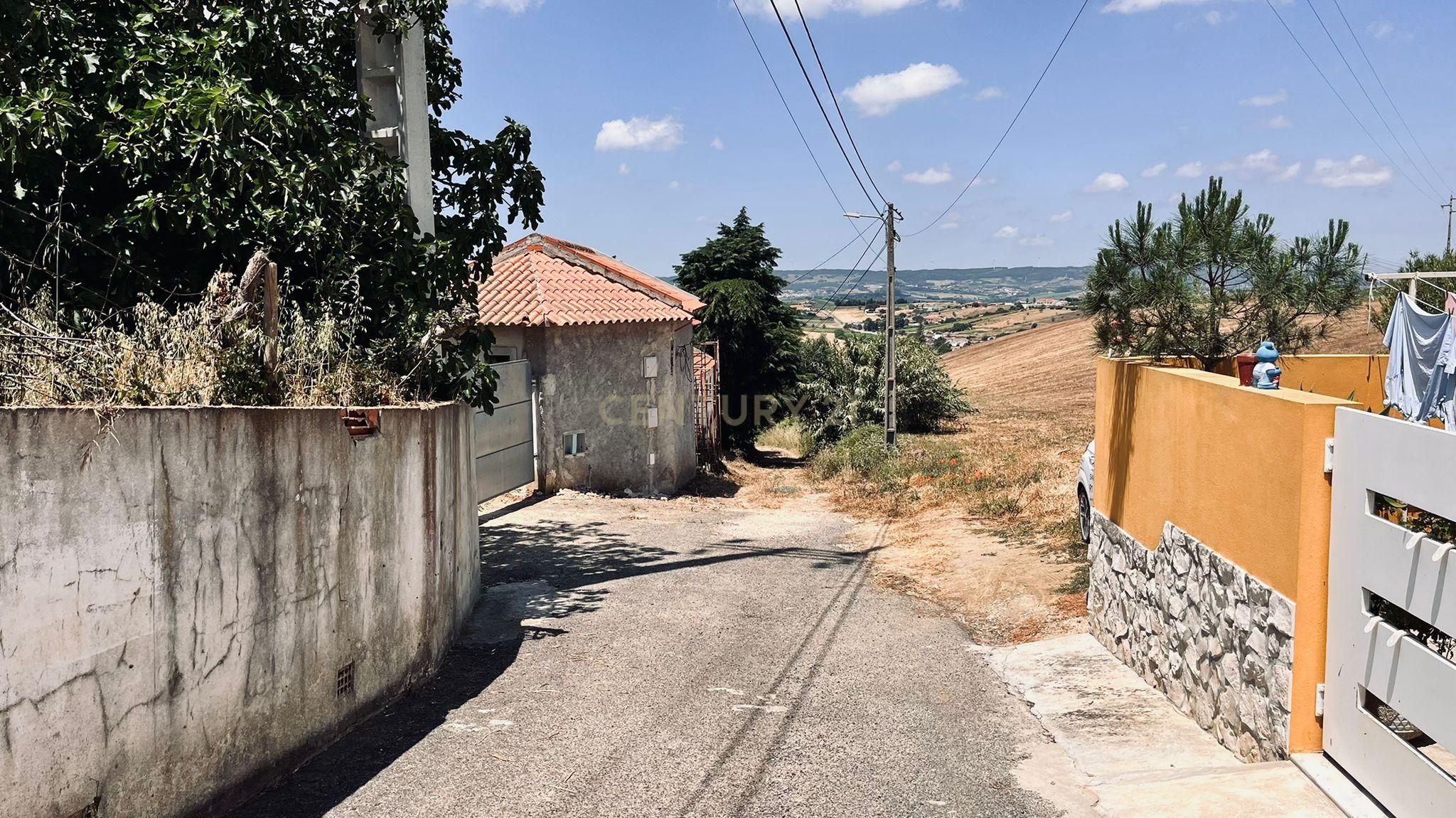 Alenquer - Terreno c/ vista para Serra do Montejunto - Image 19