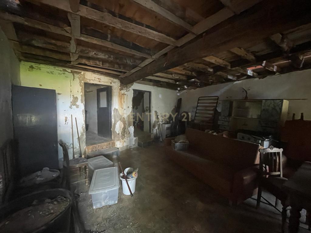 Moradia para reconstruir, Castelo, Castelo Branco - Image 6