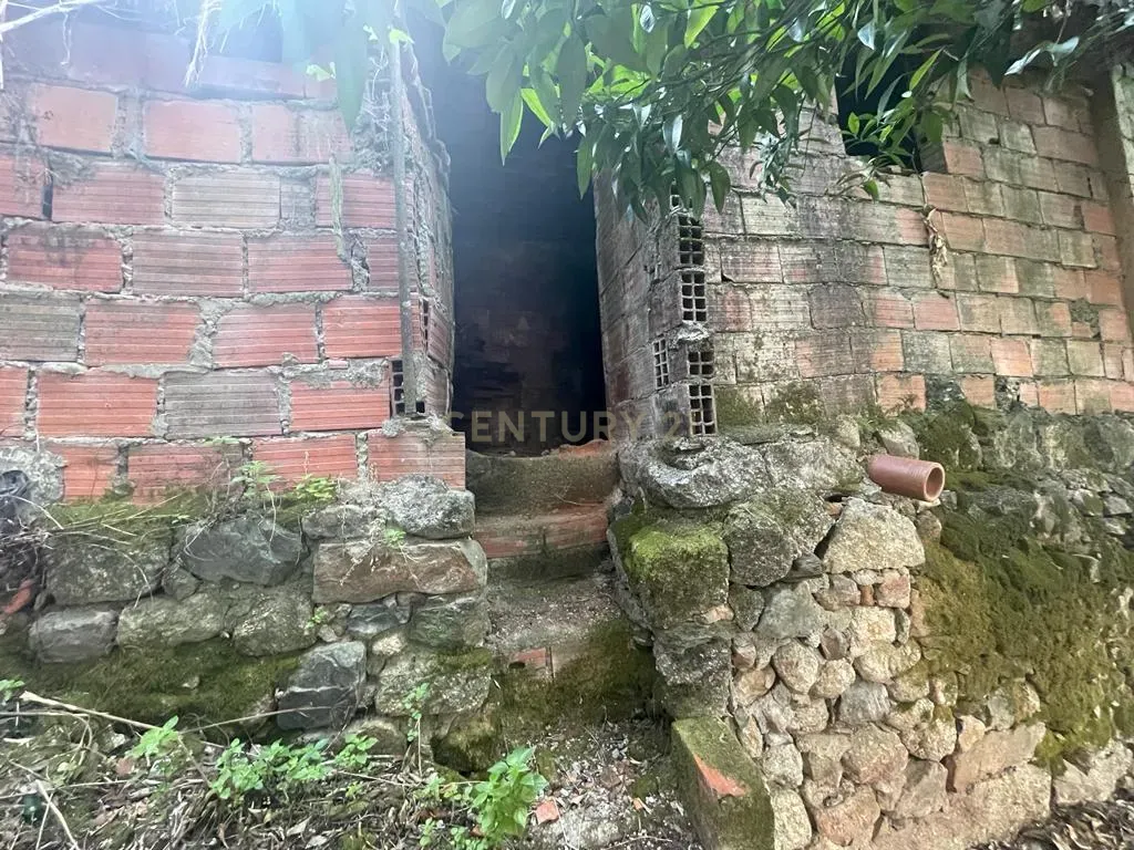 Moradia para reconstruir, Castelo, Castelo Branco - Image 18