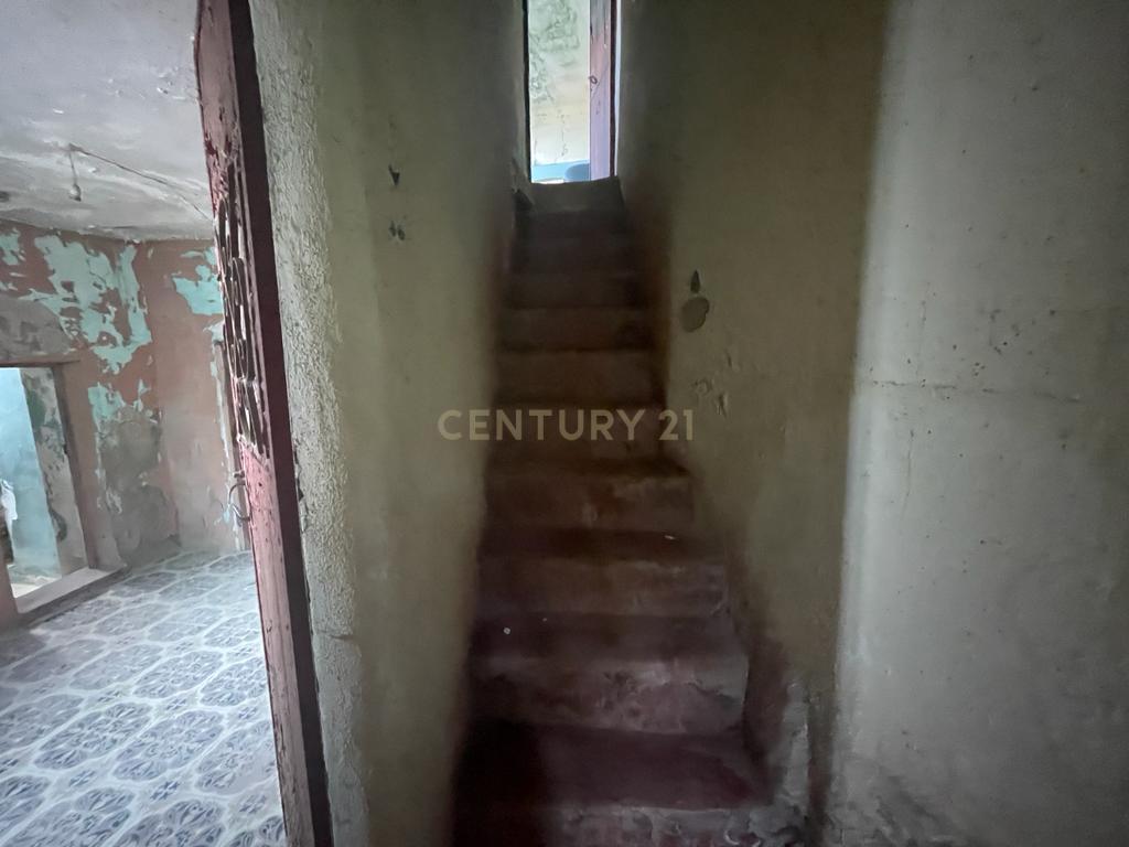 Moradia para reconstruir, Castelo, Castelo Branco - Image 19