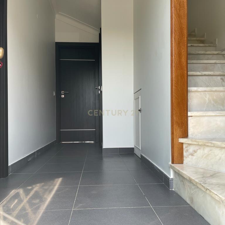Prédio com Habitação com 3 quartos e Loja para Comércio - Image 19