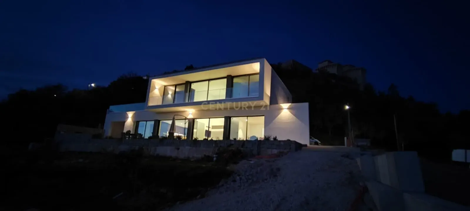 MORADIA CONTEMPORÂNEA T3 II ENCOSTA DO CASTELO OURÉM - Image 42