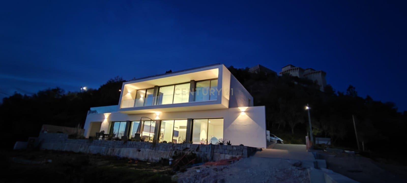 MORADIA CONTEMPORÂNEA T3 II ENCOSTA DO CASTELO OURÉM - Image 46