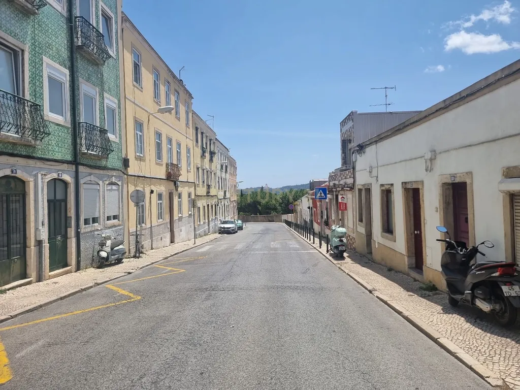 Prédio para venda em Campo de Ourique, Lisboa (12 moradias/27 frações) - Image 2