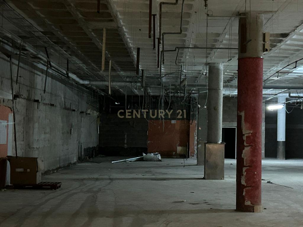 undefined - Image 4