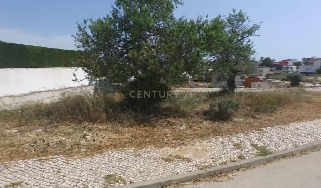 Terreno com projecto aprovado para Moradia isolada na Quinta do Rogel - Image 10