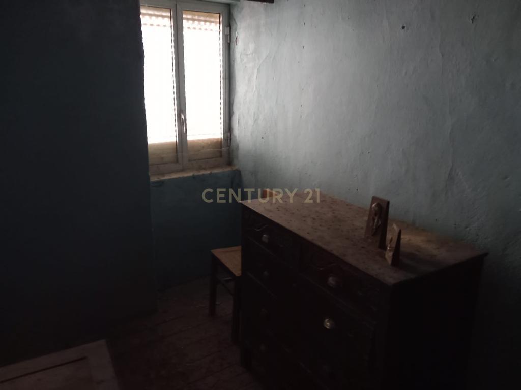 Moradia em Banda para reconstrução, Monforte da Beira, Castelo Branco - Image 12