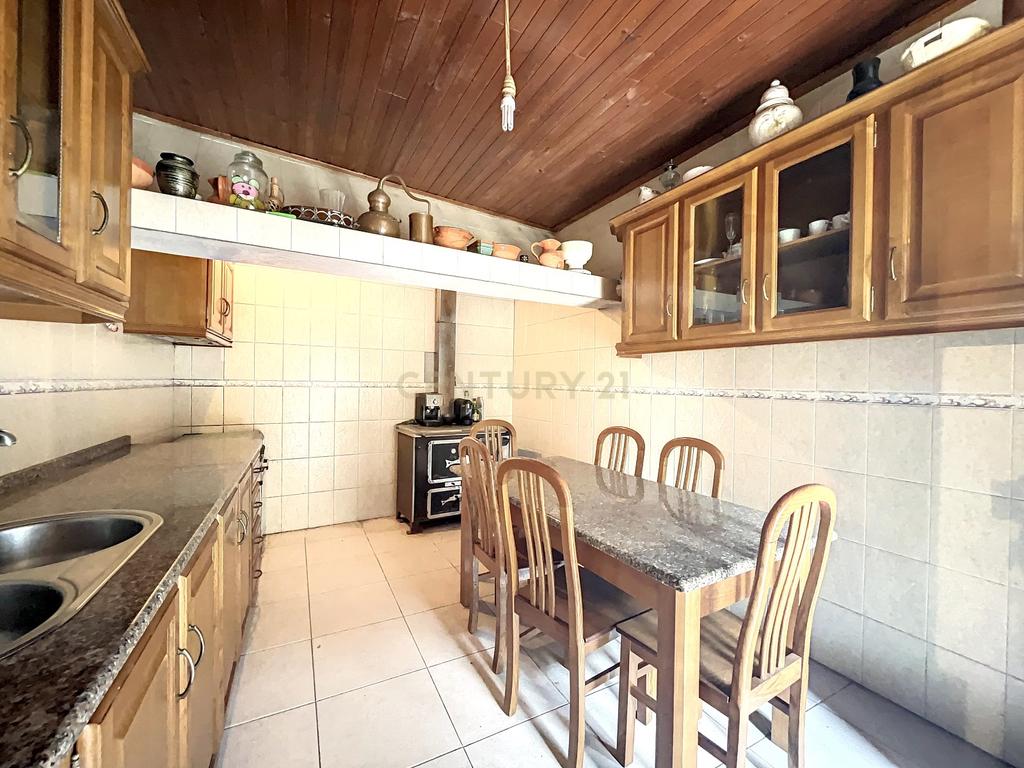 Casa com terreno de construção e agrícola perto do rio Douro em Granja, S. Tomé de Covelas, Baião, Porto - Image 14