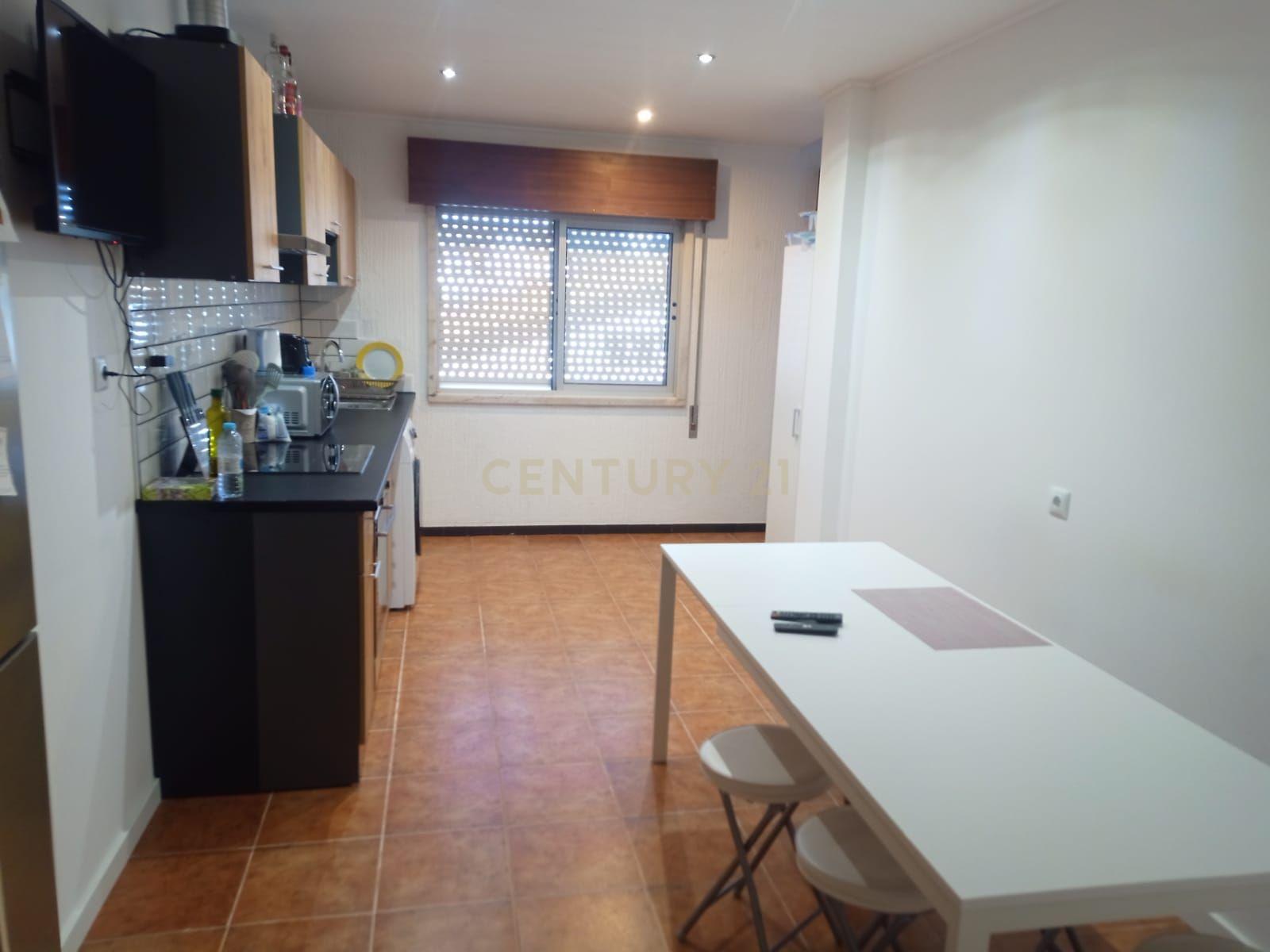 Apartamento T5, Castelo Branco - Image 6