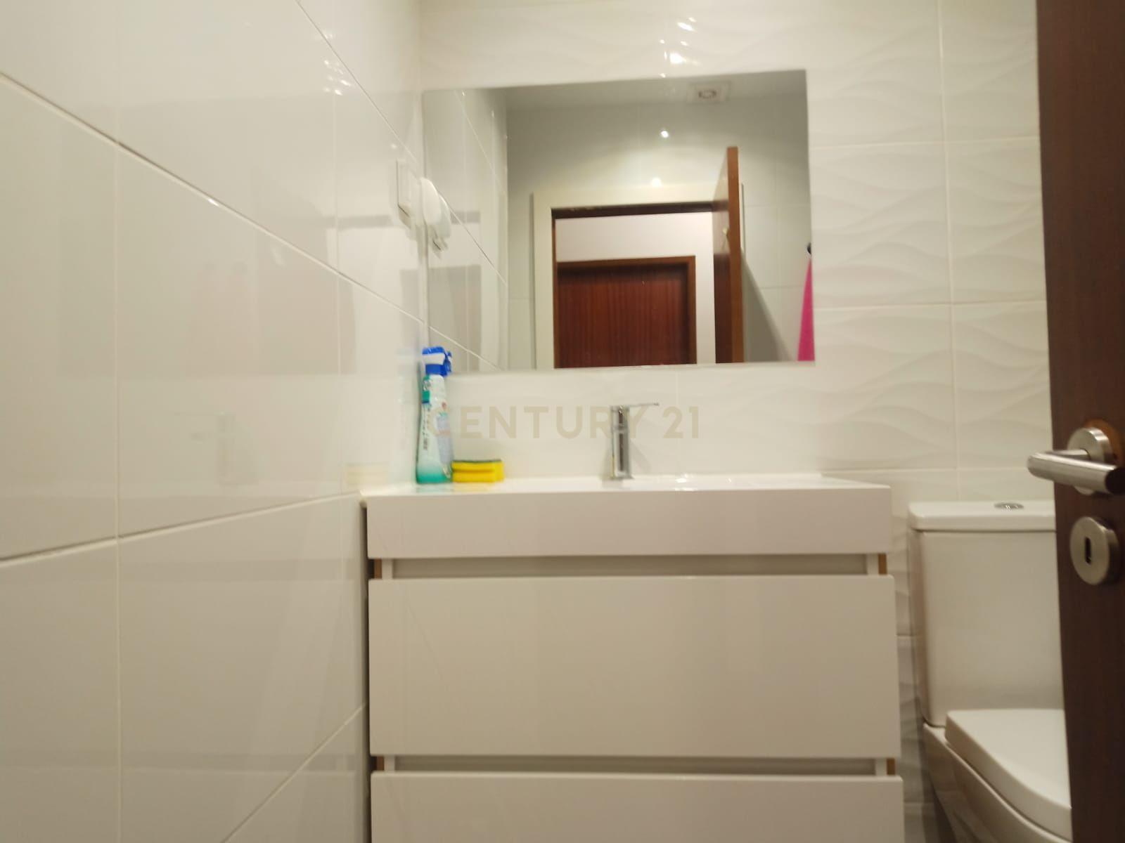 Apartamento T5, Castelo Branco - Image 15
