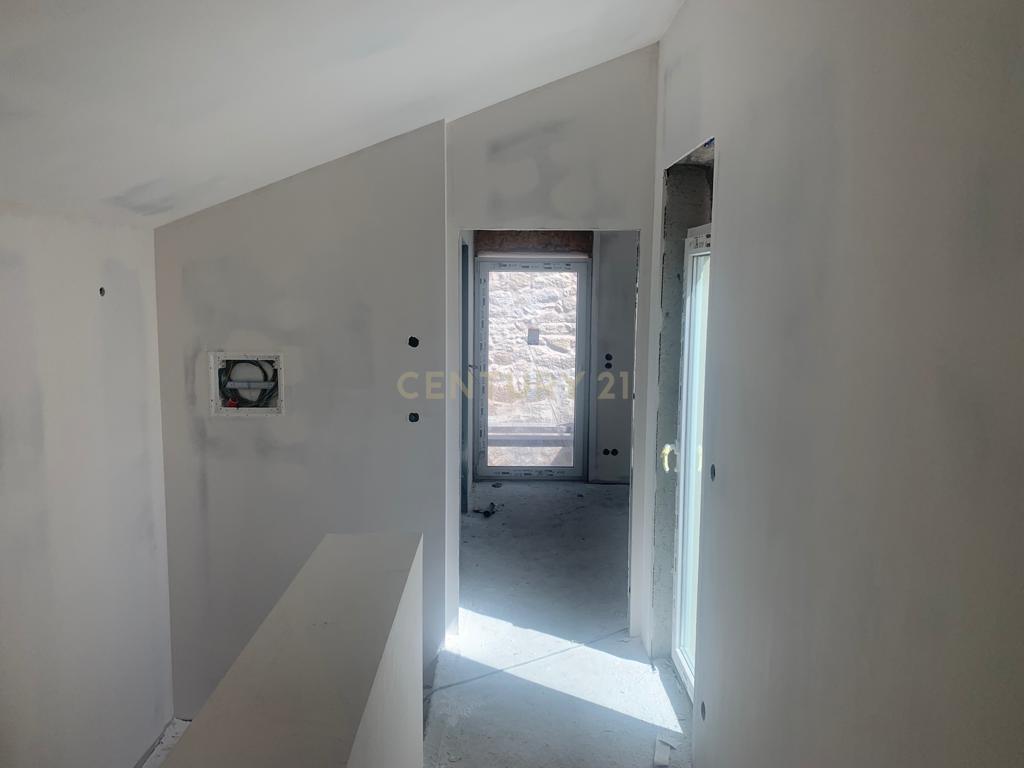 T2 Duplex c/ pátios interiores em Campanhã (D) - Image 27