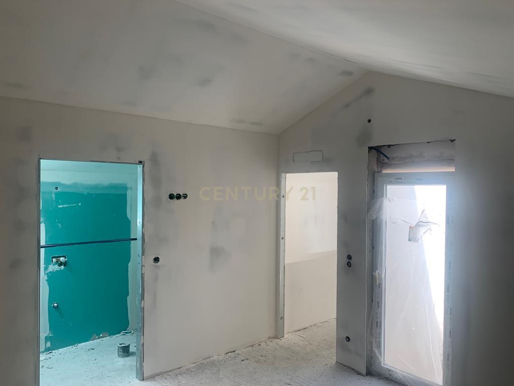 T2 Duplex c/ pátios interiores em Campanhã (D) - Image 28