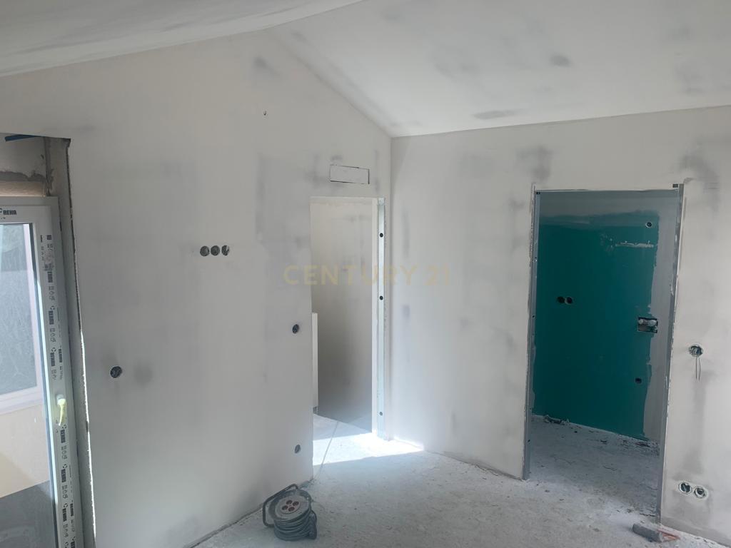 T2 Duplex c/ pátios interiores em Campanhã (D) - Image 29