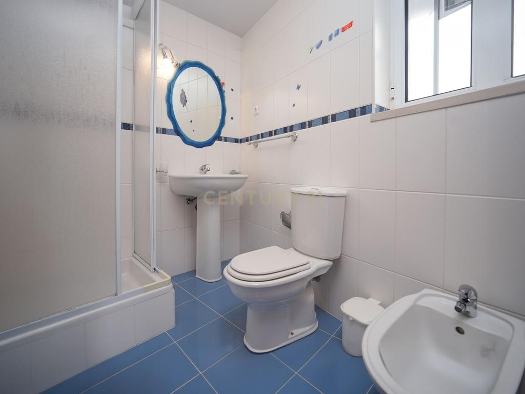 Moradia de 3 quartos, a 450m da praia fluvial e a 18 Km de Coimbra - Image 25