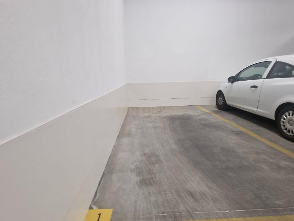 Apartamento T1 c/ garagem  novo de 2022 em Portimão - Image 22