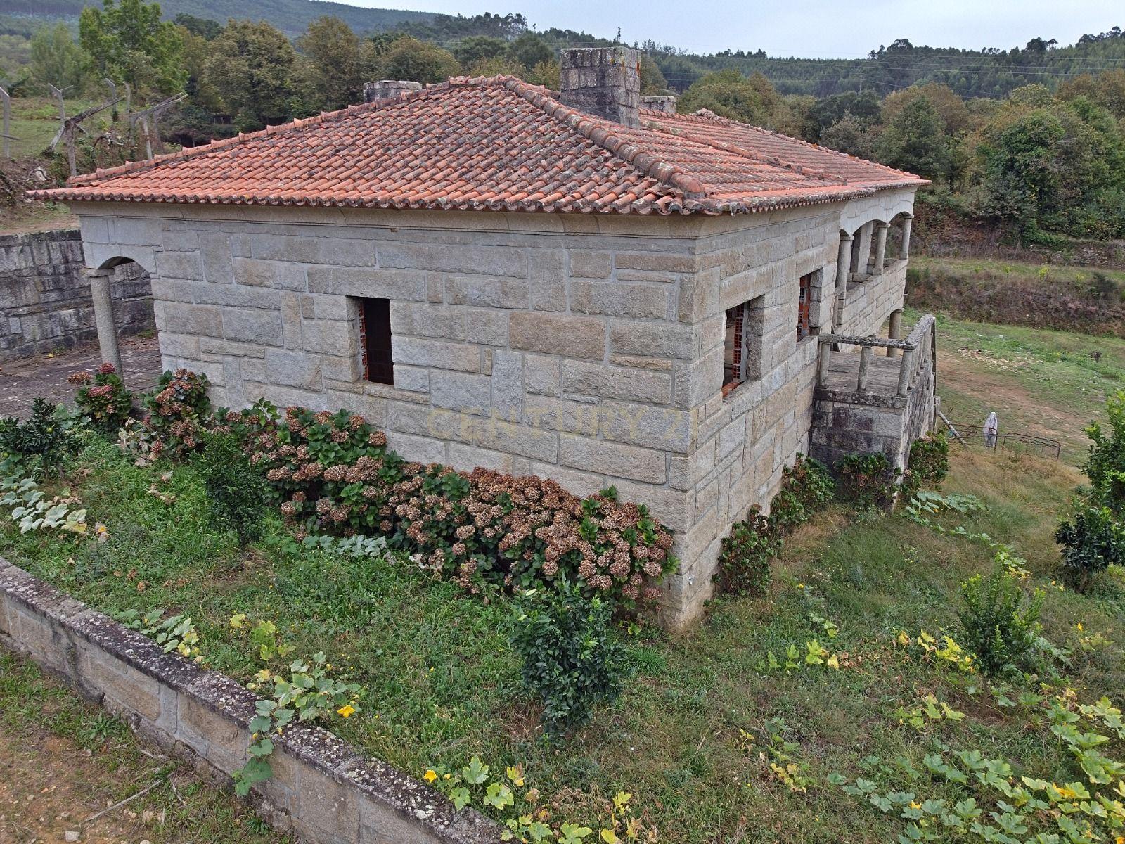 Quinta em Alvarenga, 2 moradias para terminar construção - Passadiços Paiva e Ponte 516 Arouca - Image 26