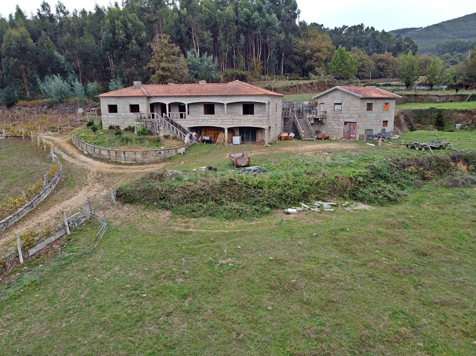 Quinta em Alvarenga, 2 moradias para terminar construção - Passadiços Paiva e Ponte 516 Arouca - Image 6