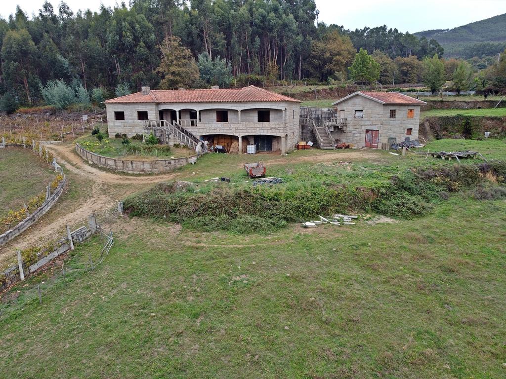 Quinta em Alvarenga, 2 moradias para terminar construção - Passadiços Paiva e Ponte 516 Arouca - Image 24