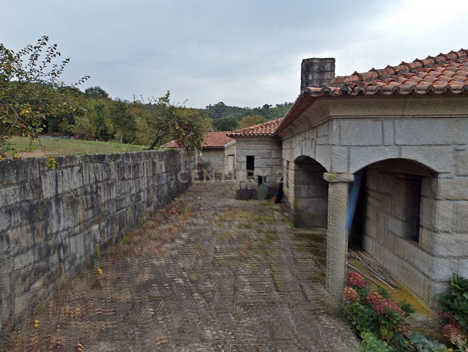 Quinta em Alvarenga, 2 moradias para terminar construção - Passadiços Paiva e Ponte 516 Arouca - Image 7