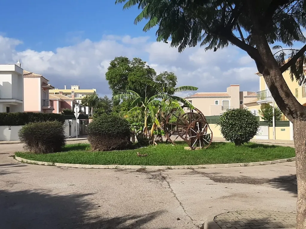 Lote para construção de moradia na Urbanização Encosta da Ria no Montenegro - Image 16