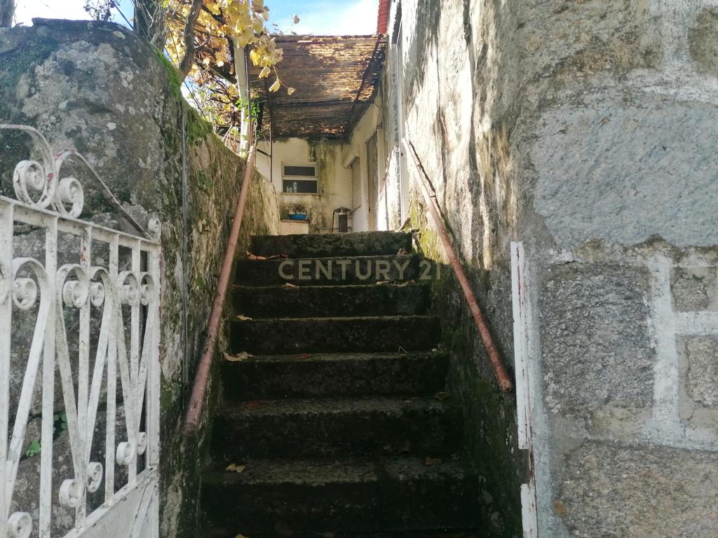 CASA RÚSTICA EM PEDRA I FELGUEIRAS (RESENDE) - Image 18