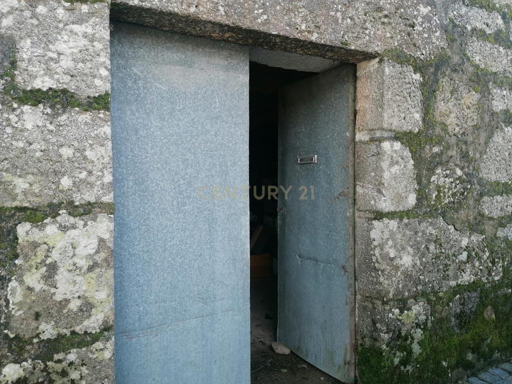 CASA RÚSTICA EM PEDRA I FELGUEIRAS (RESENDE) - Image 12