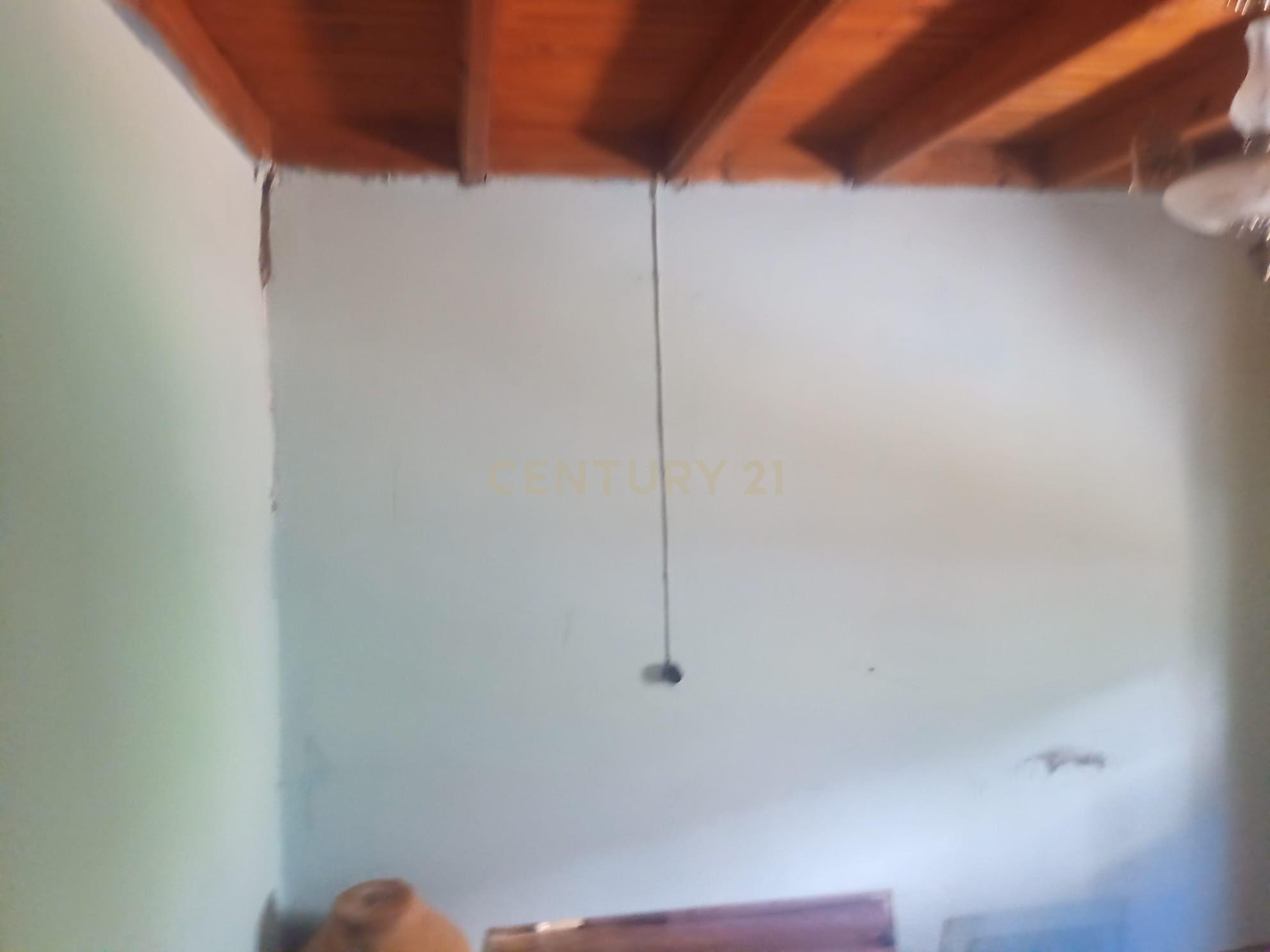 Casa Antiga para recuperar em Salgueiro do Campo, Castelo Branco - Image 6