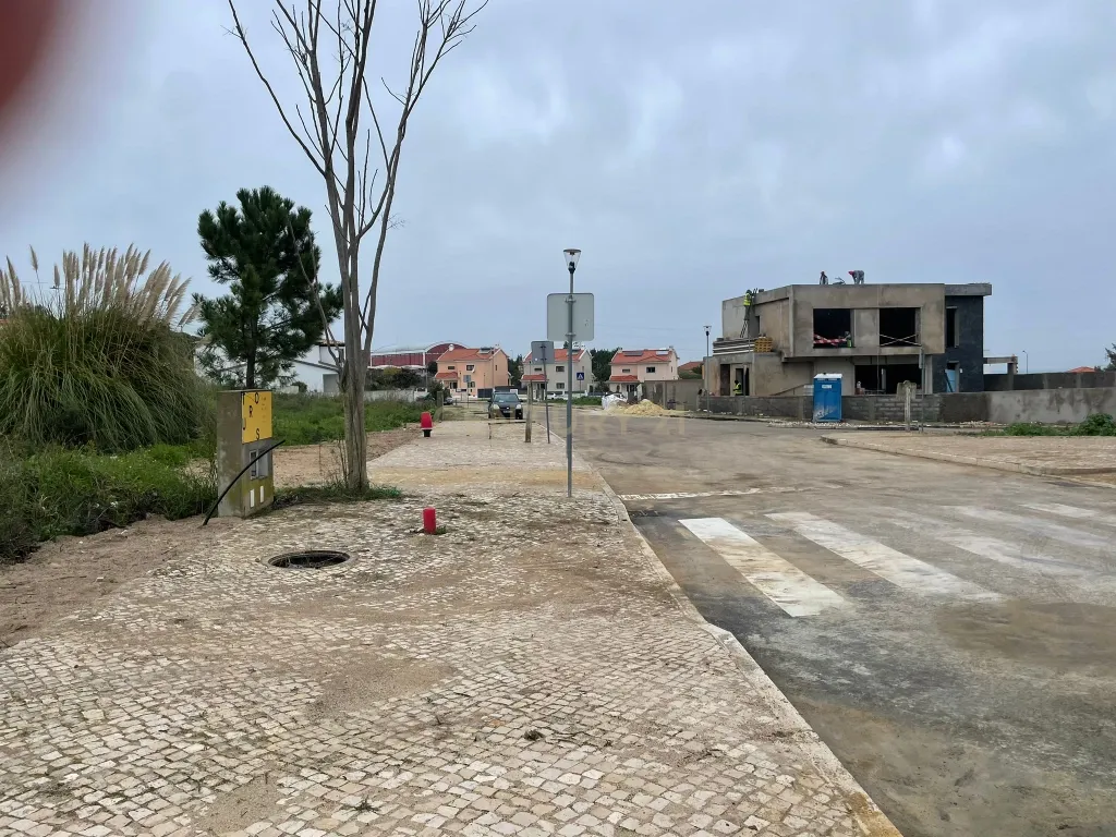 Terreno urbano com 674 m2 para construção na Quinta da Laje, em Palmela - Image 6