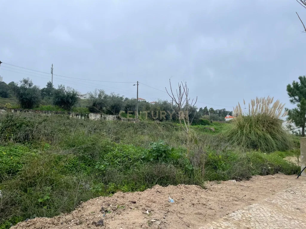 Terreno urbano com 674 m2 para construção na Quinta da Laje, em Palmela - Image 4