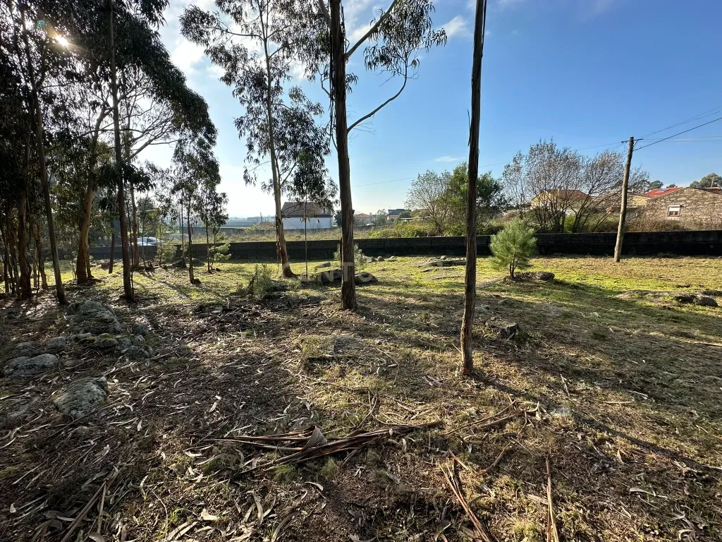 Terreno Urbano em Braga - Oportunidade Única de Construção - Image 17