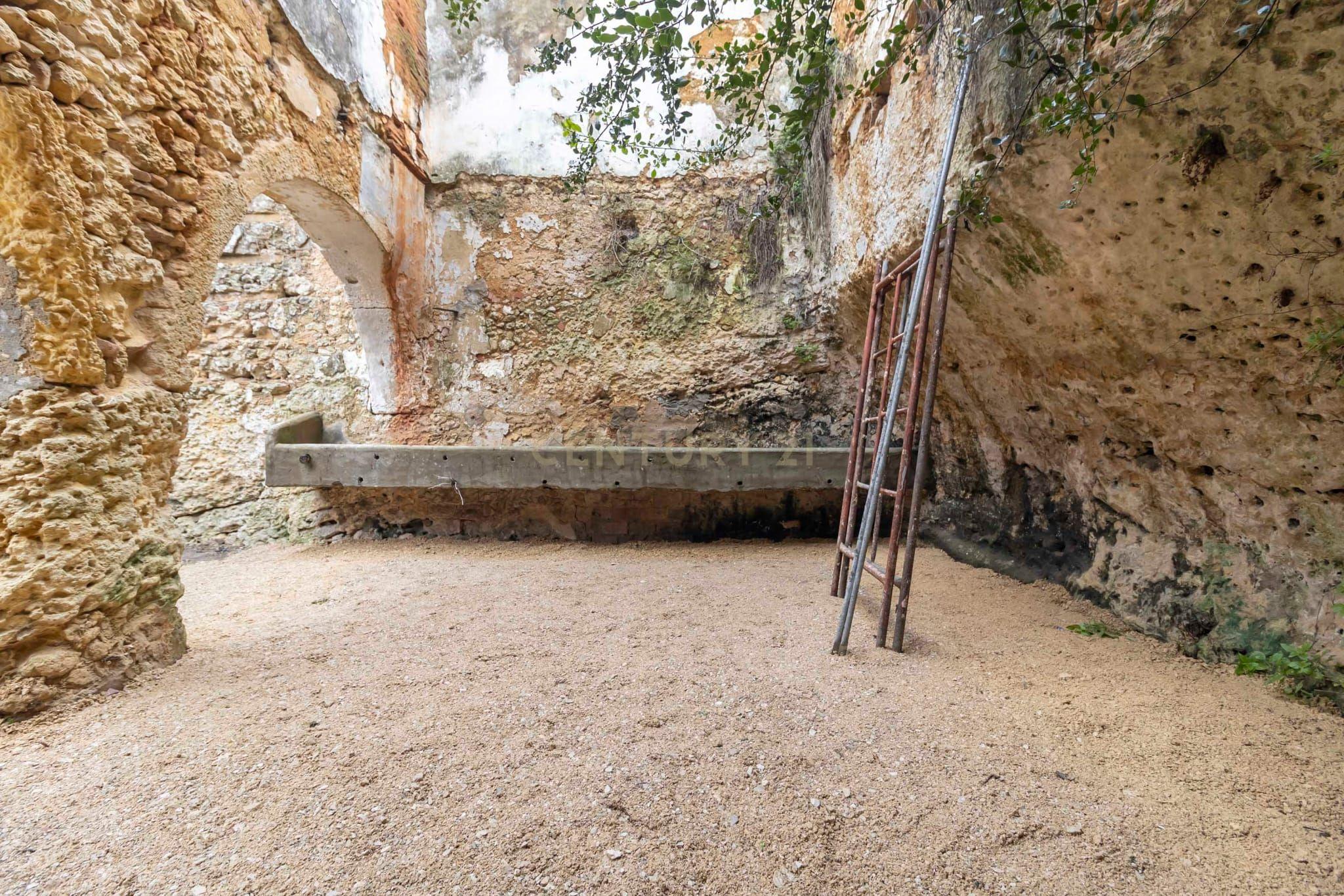 Moradia para reconstrução em Palmela - Image 3