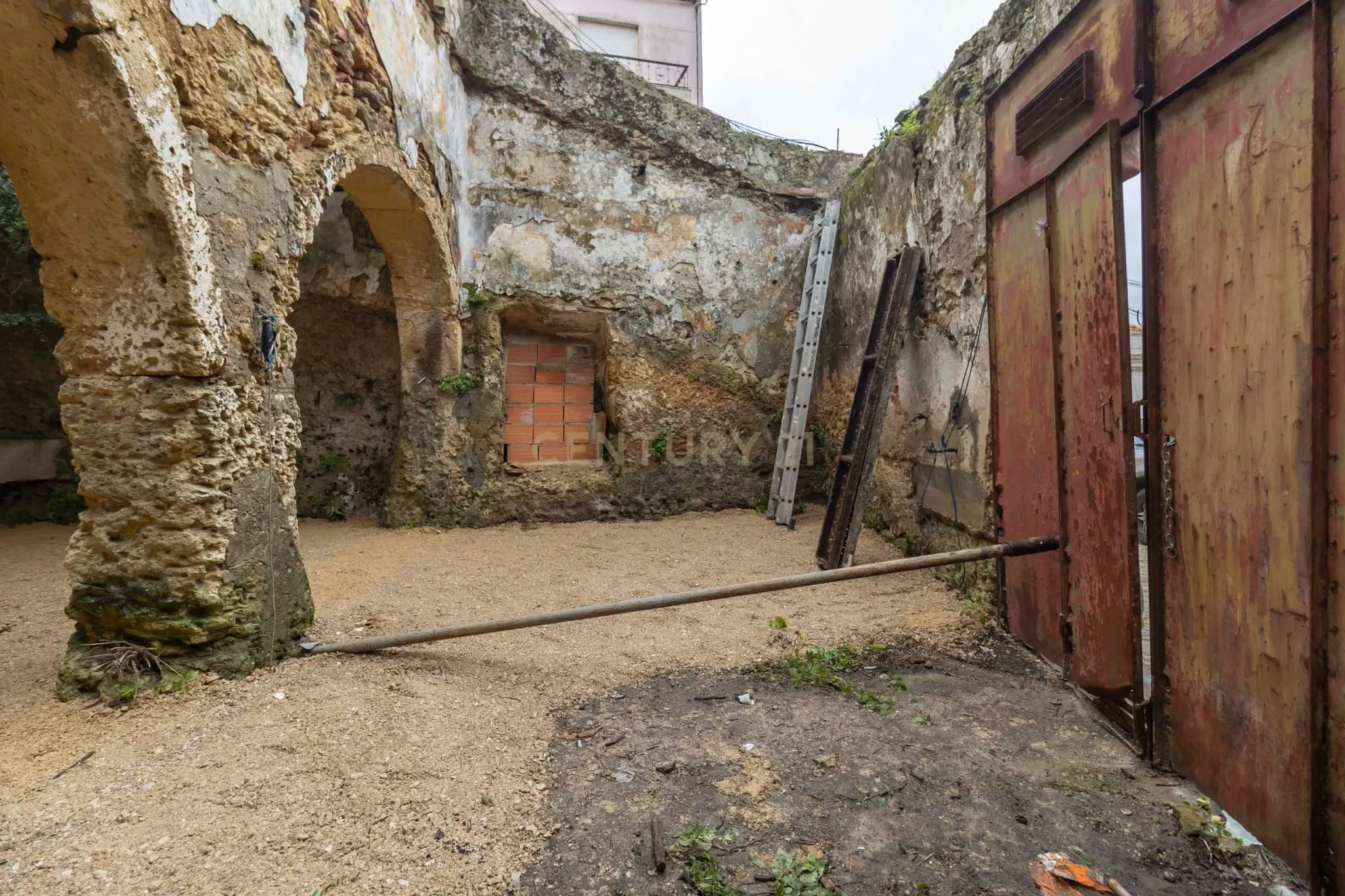 Moradia para reconstrução em Palmela - Image 12