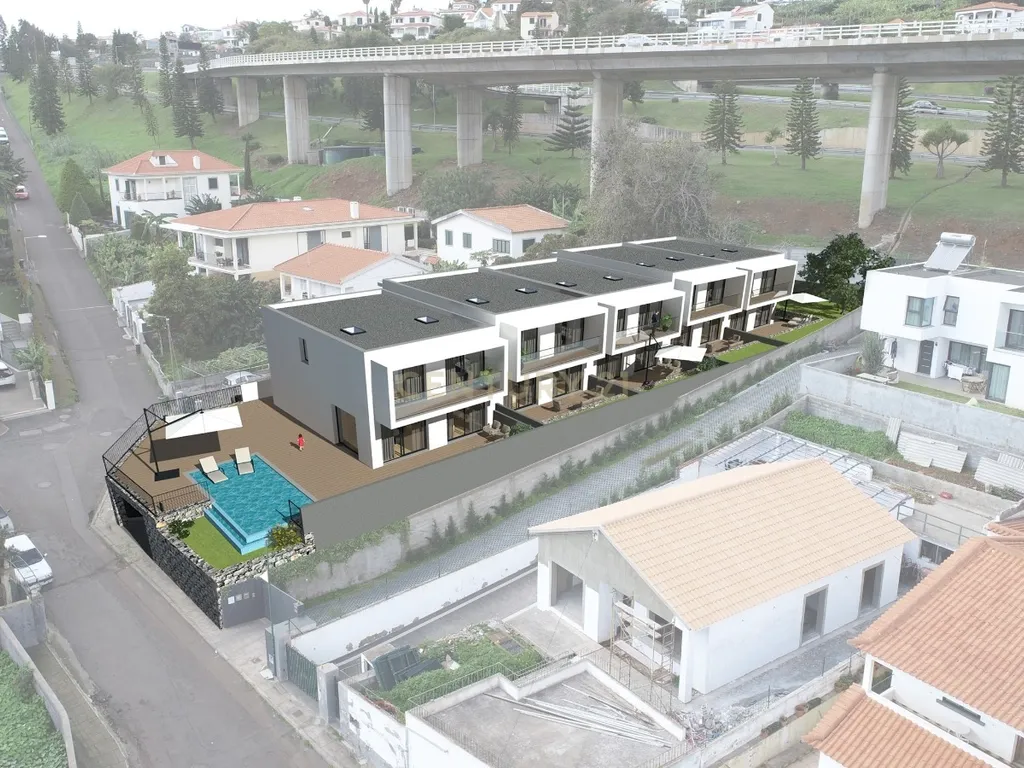 Moradia Em Banda- São Martinho- Funchal (B) - Image 2