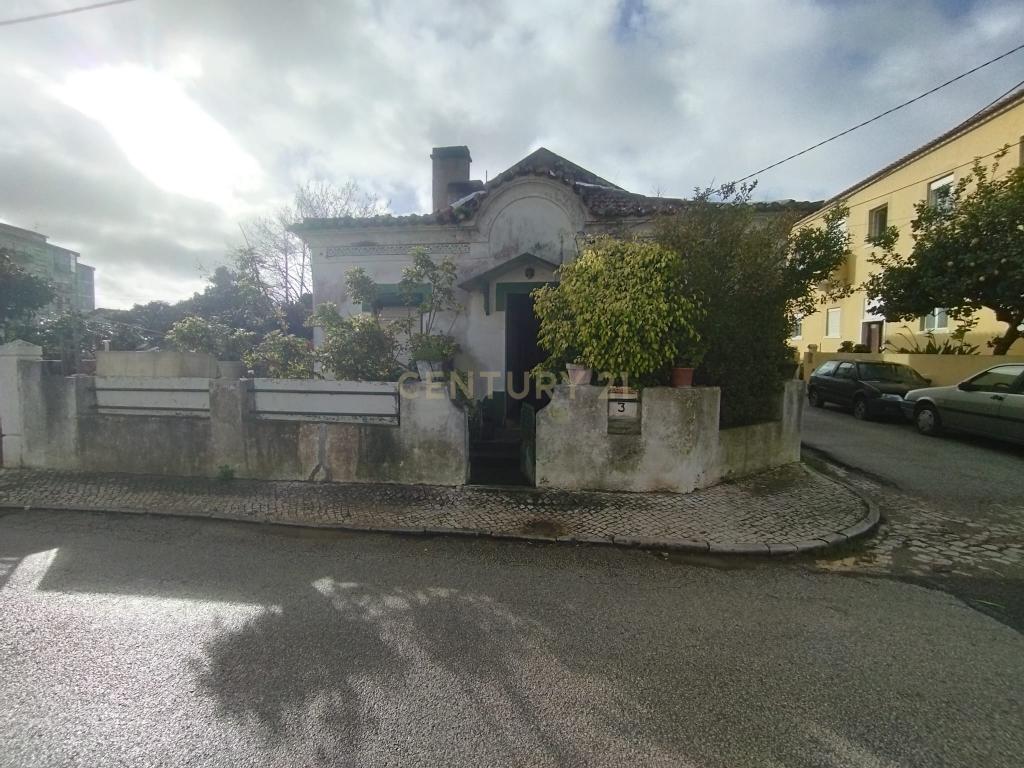 Moradia T4 em Agualva-Cacém - Image 1