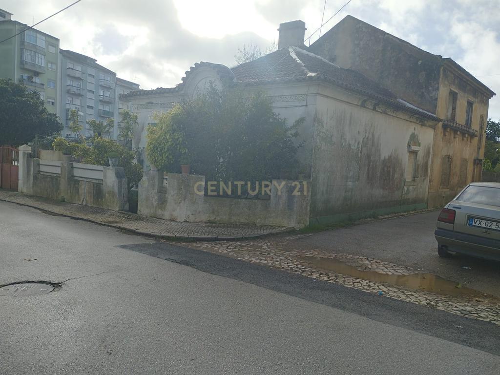 Moradia T4 em Agualva-Cacém - Image 2
