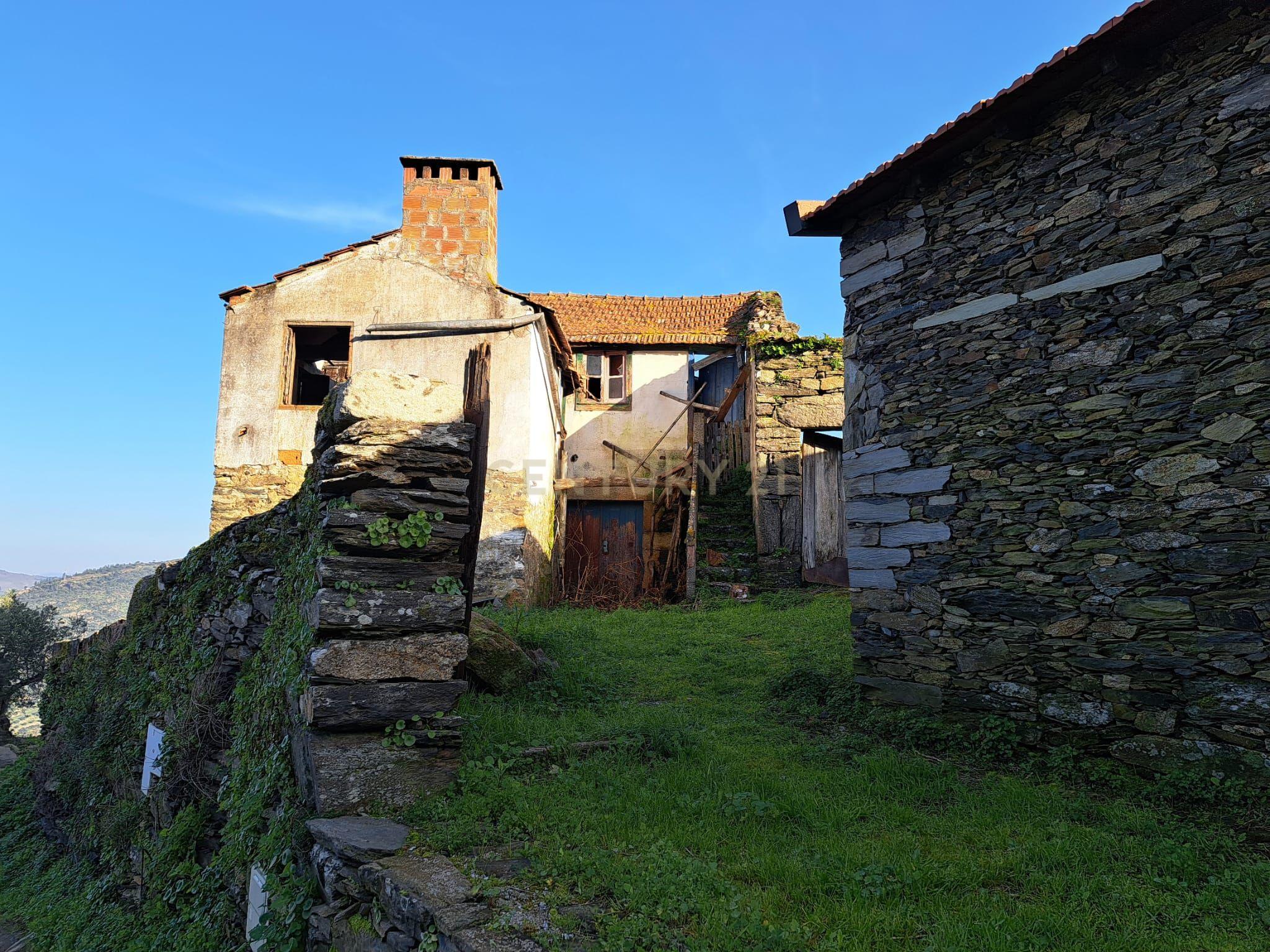Quinta Fraga do Gato no Alto Douro Vinhateiro com cerca de 6000 m2 - Image 5
