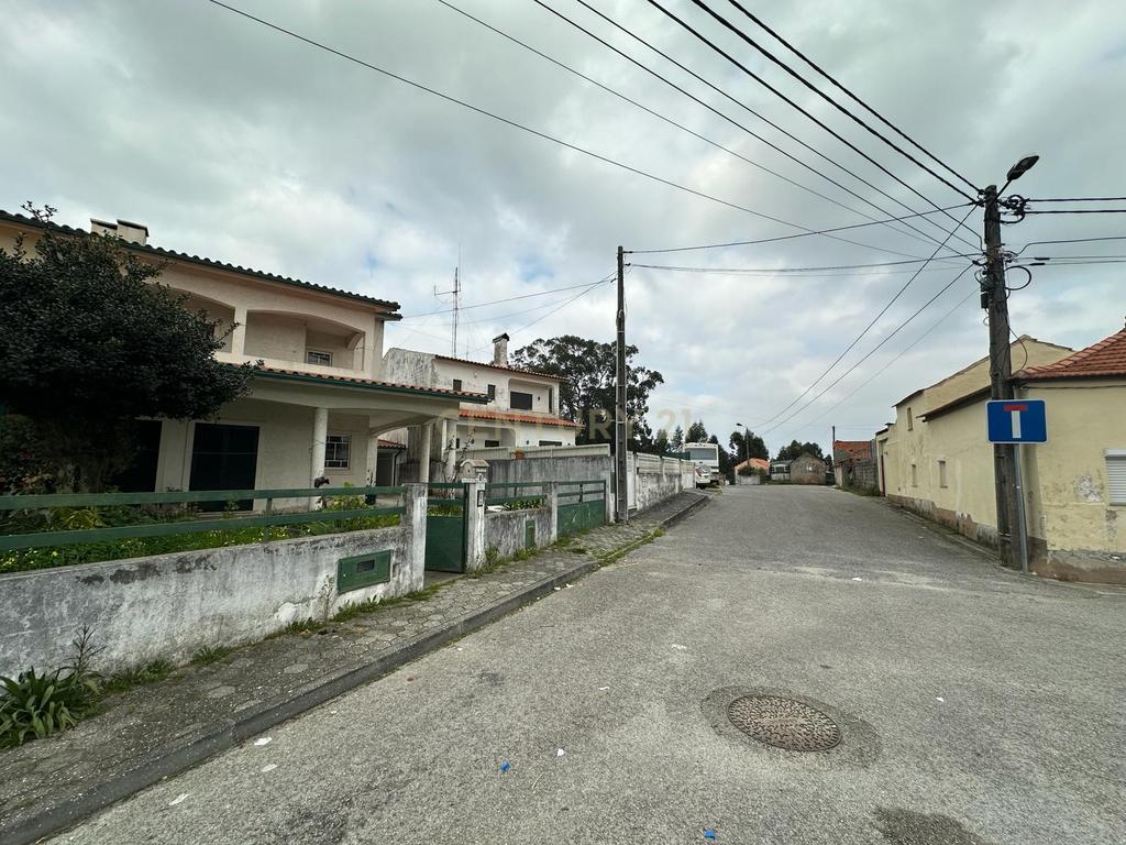 Moradia T3 em Mataduços - Image 13